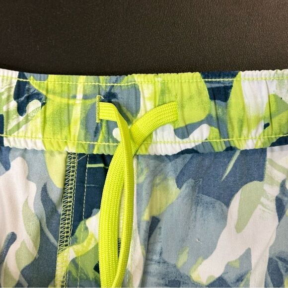 NWT! The North Face Printed Class V Pull On Shorts 7'' Mens Sz XXL Tropical Camo - Picture 3 of 9